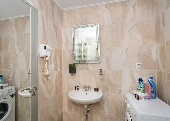 Апартамент First Line Beach Apartment Sozopol, Kavaci Beach *